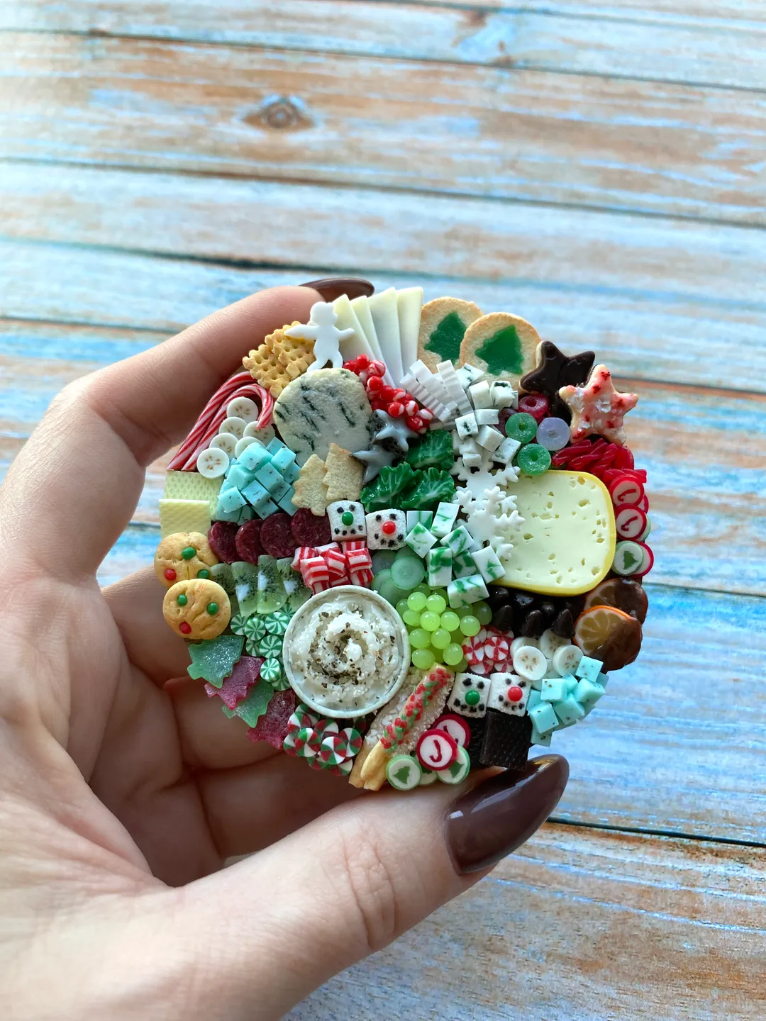 Magnet Miniature Christmas Charcuterie Board with Polymer clay Souvenir