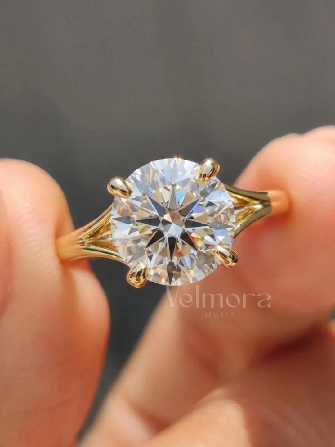 Round Cut Solitaire Engagement Ring, Classic Minimalist Bridal Ring, Timeless Proposal Gift for Her