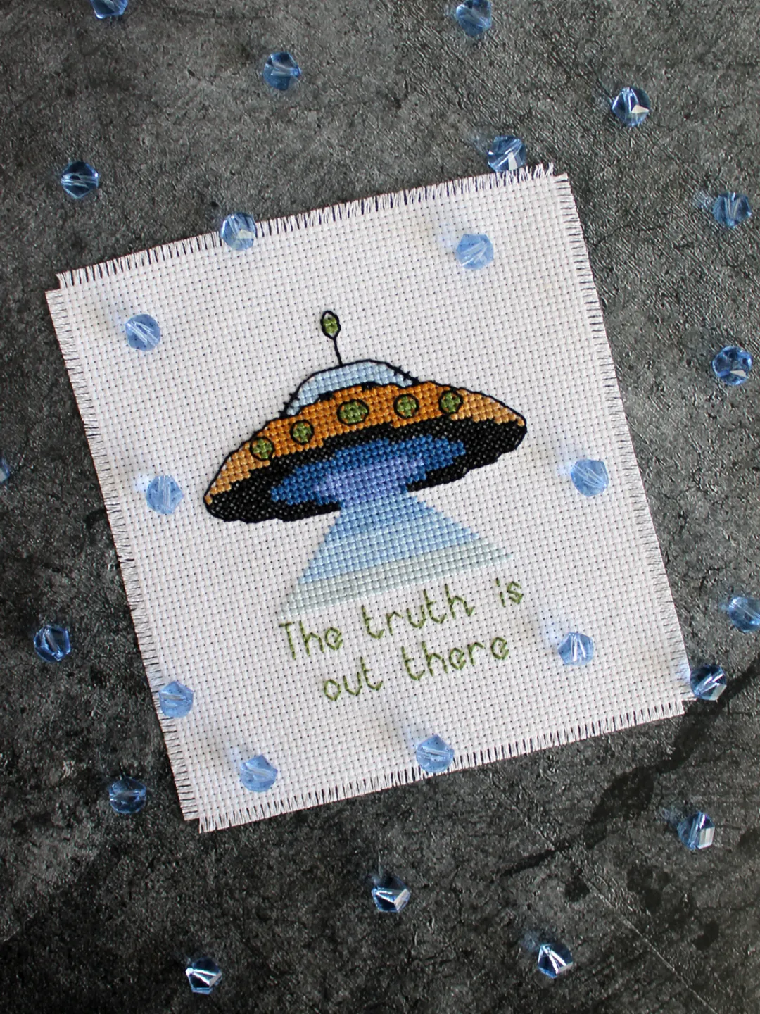 Cross stitch pattern The truth is out there, easy cross stitch chart PDF