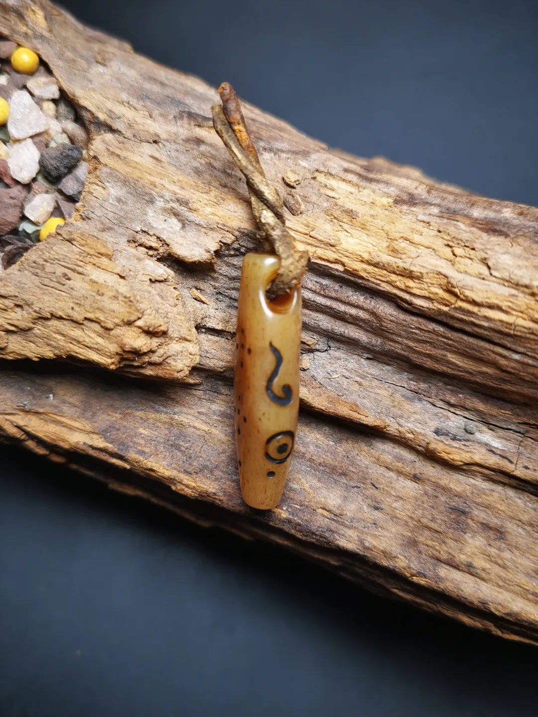 Gandhanra Tibetan Yak Bone Carved Amulet,Bead Counter Pendant,Mani Jewel Amulet for Mala,Prayer Beads