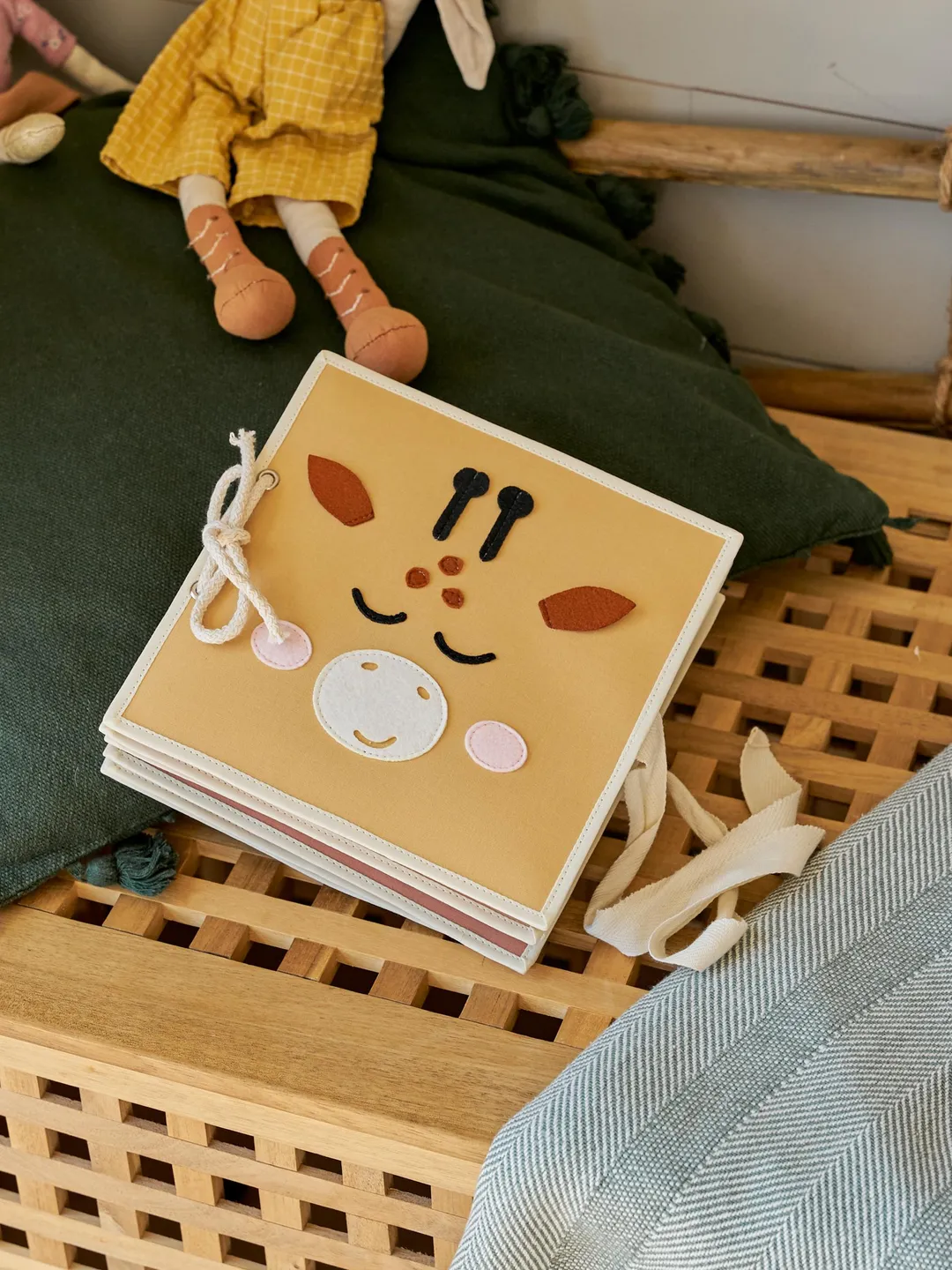 Quiet Book Toddler, Montessori Baby Activity, Developing Busy Book, Sensory Baby Soft Book with Farm Woodland Animals,1-2-3 year old Gift