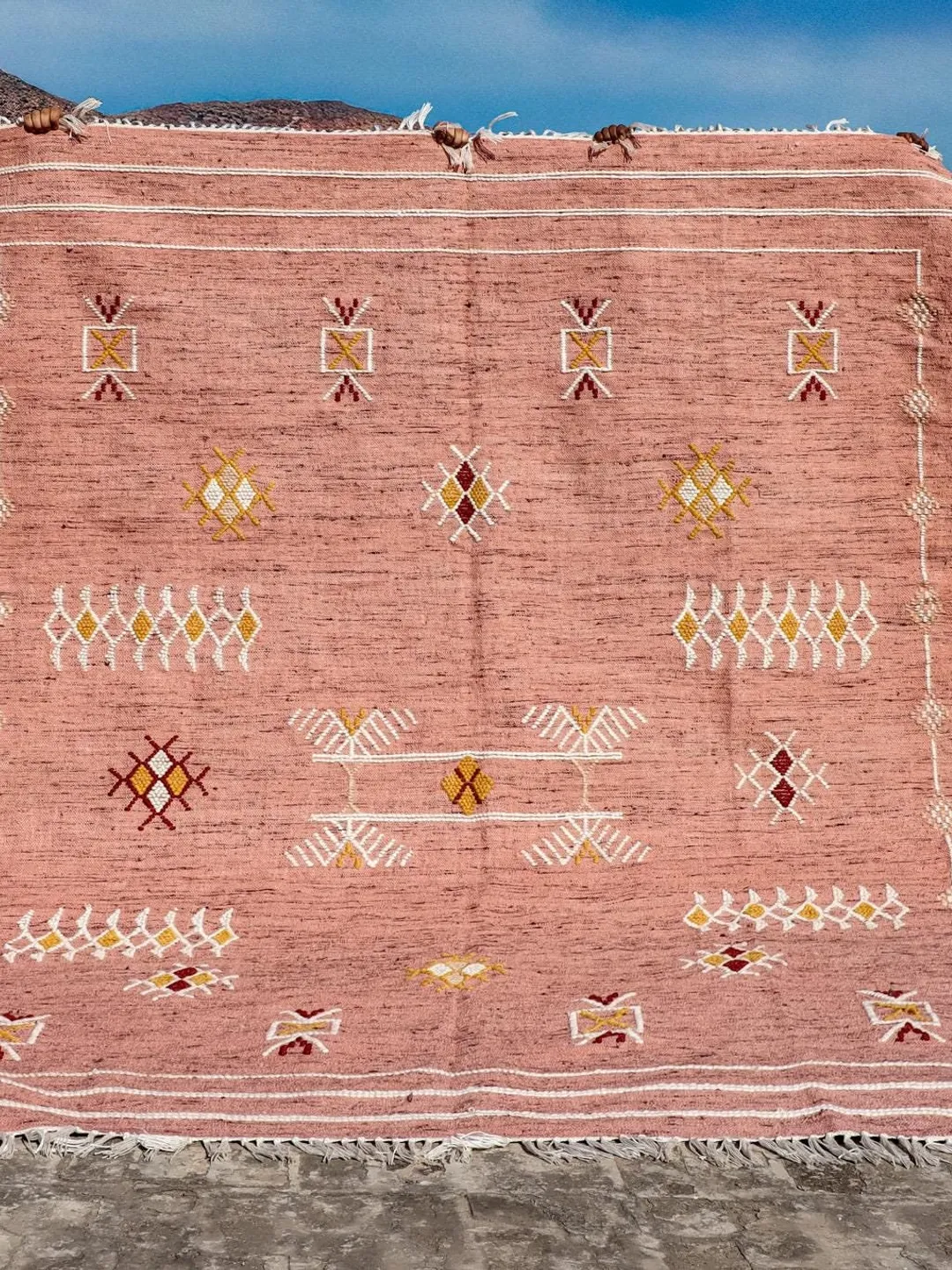 Pink Aztec Kilim Rug - Boho Tribal Style with PET Yarn, Upcycled Rug ...