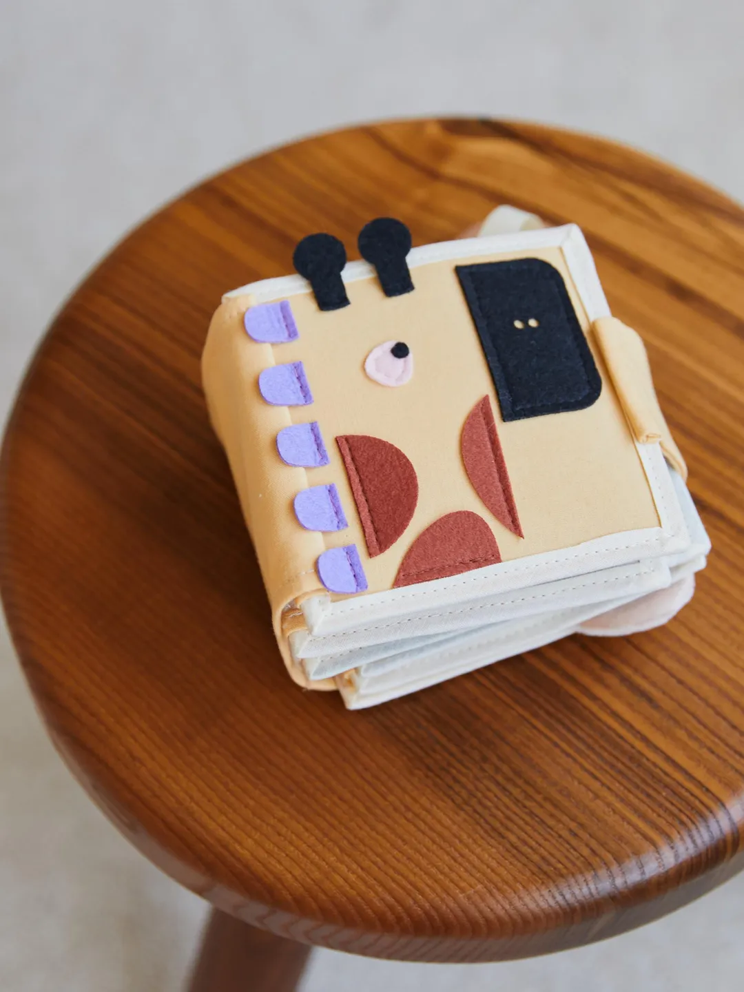 Quiet Book Toddler - Montessori Sensory Busy Book for 1 Year Old - Felt Activity Book and Sensory Soft Toy for Baby 9 month old, kinderkrama