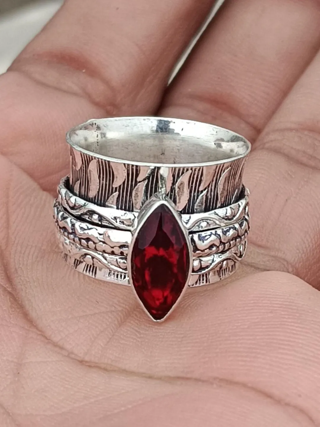 Favorite Spinner Woman Ring, Handmade Ring, Garnet Gemstone Spinner Ring, 925 Sterling Silver Ring, Valentine's Day Gifts For Sister,