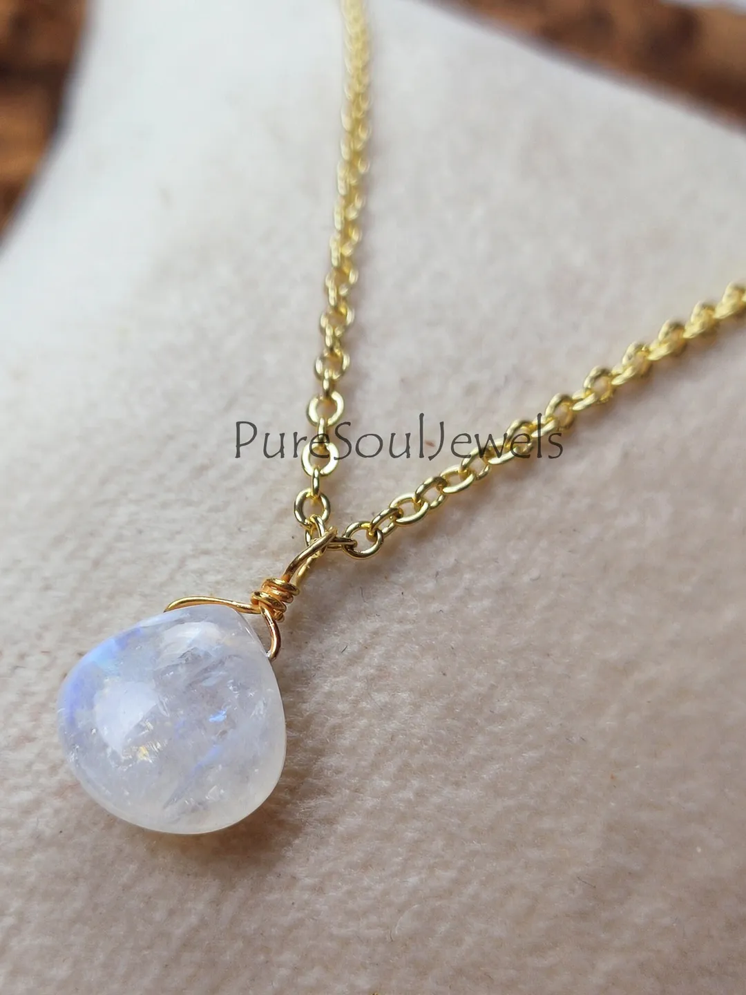 Rainbow Moonstone Heart Pendant Necklace: Gold Plated Wire Wrapped Gemstone