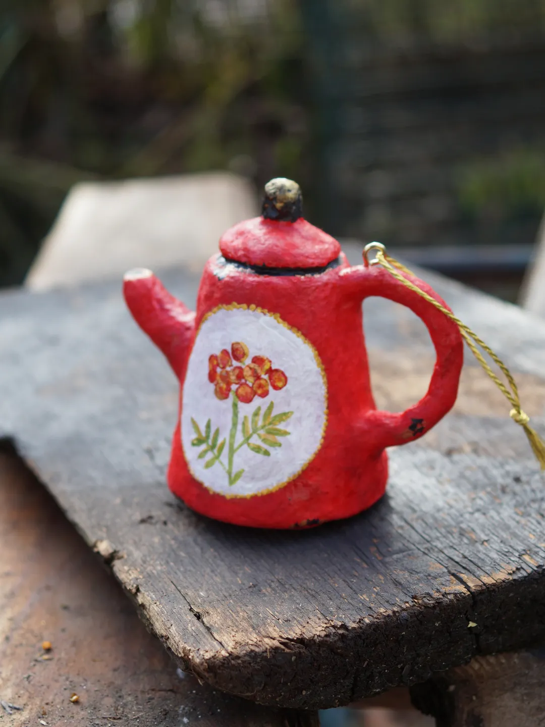Spun cotton kettle, cute ornament, spun cotton ornament, red vintage enamel kettle