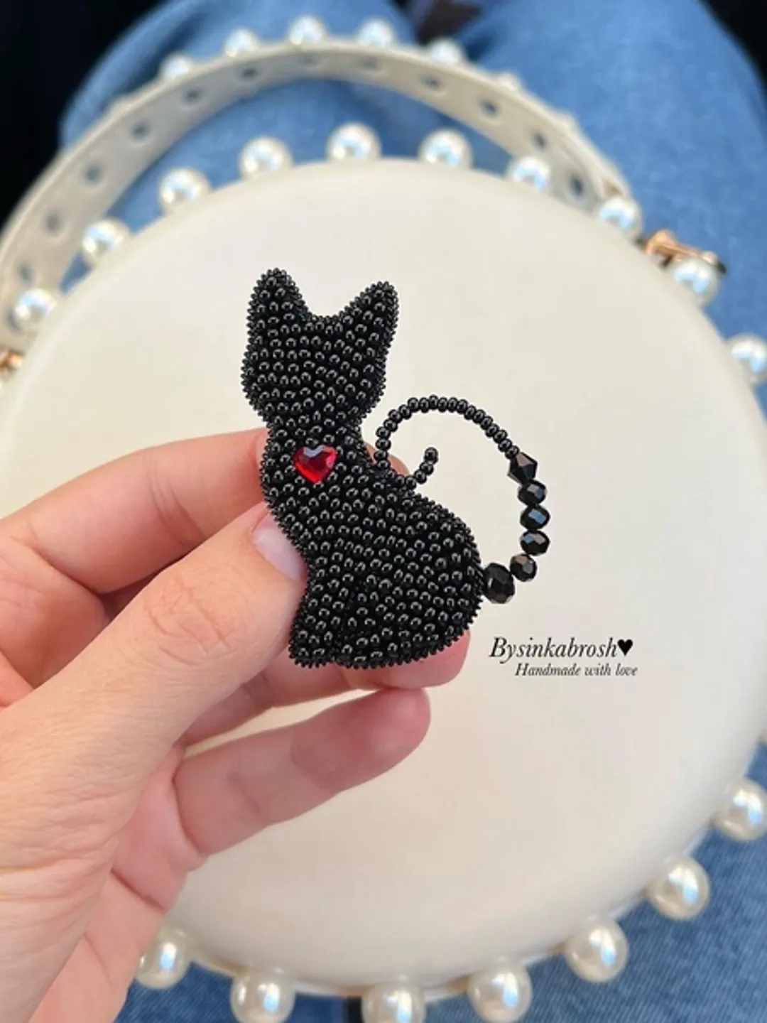 Cat brooch/kitten brooch/handmade brooch/handmade jewelry/black cat