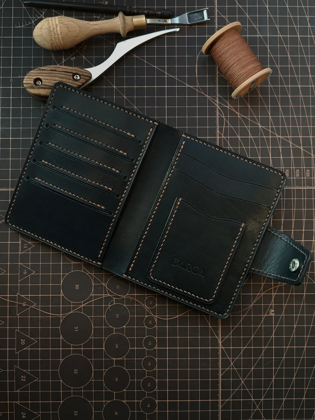 PDF Pattern - Wallet with sections for passports and documents ...