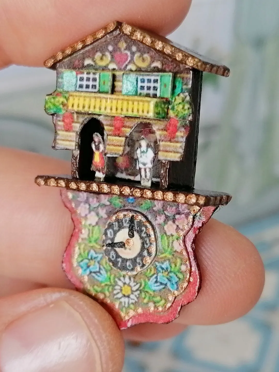Dollhouse clock. Scale 1:12