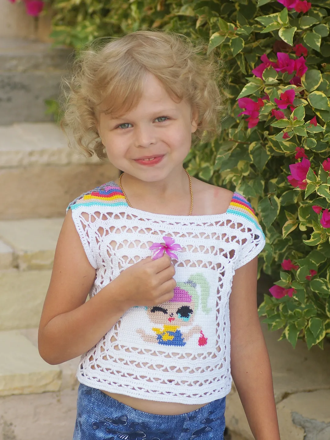 Girl’s Intarsia Crochet Top Pattern – Top The Doll