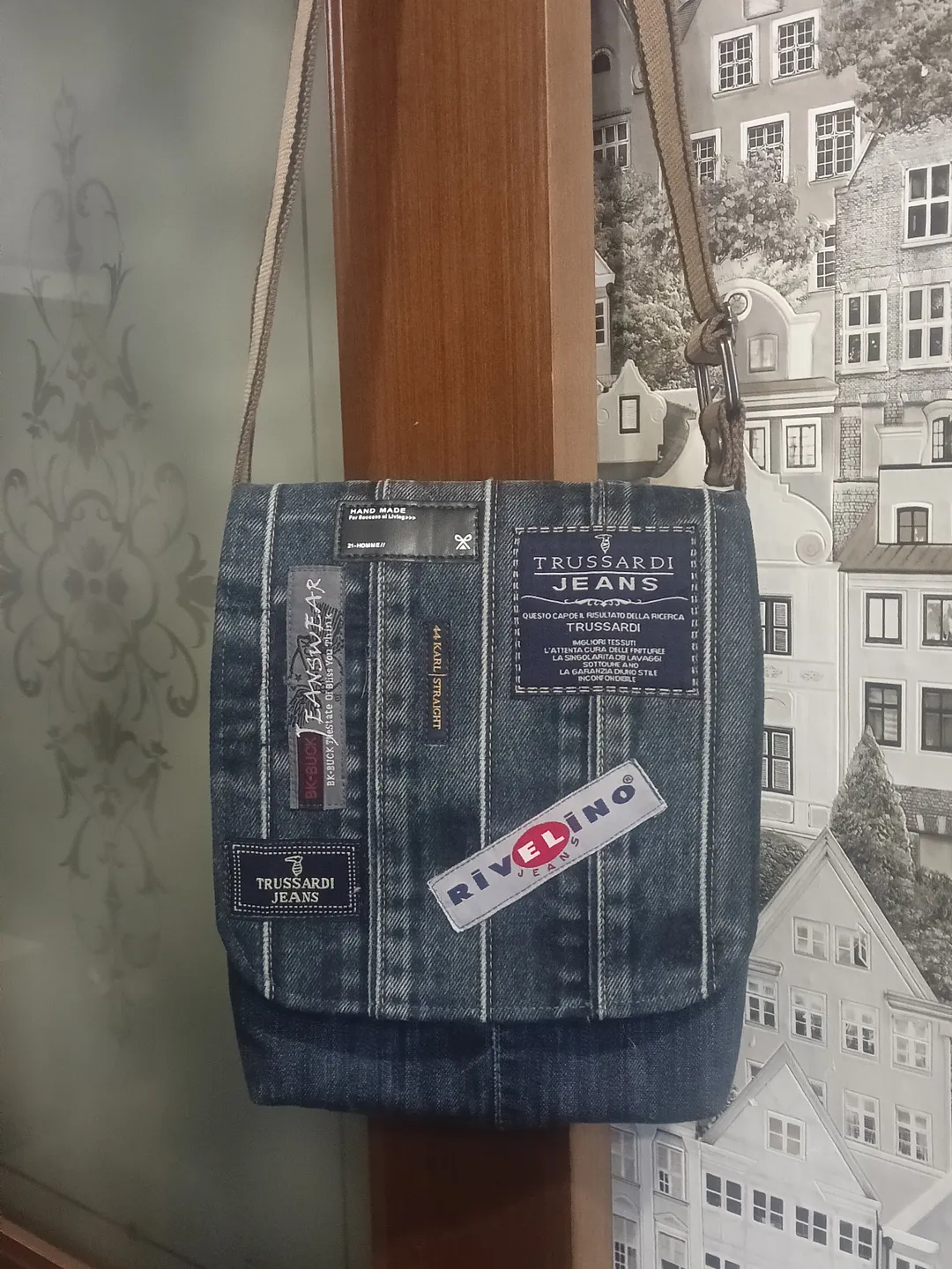 Denim messenger bag from jeans