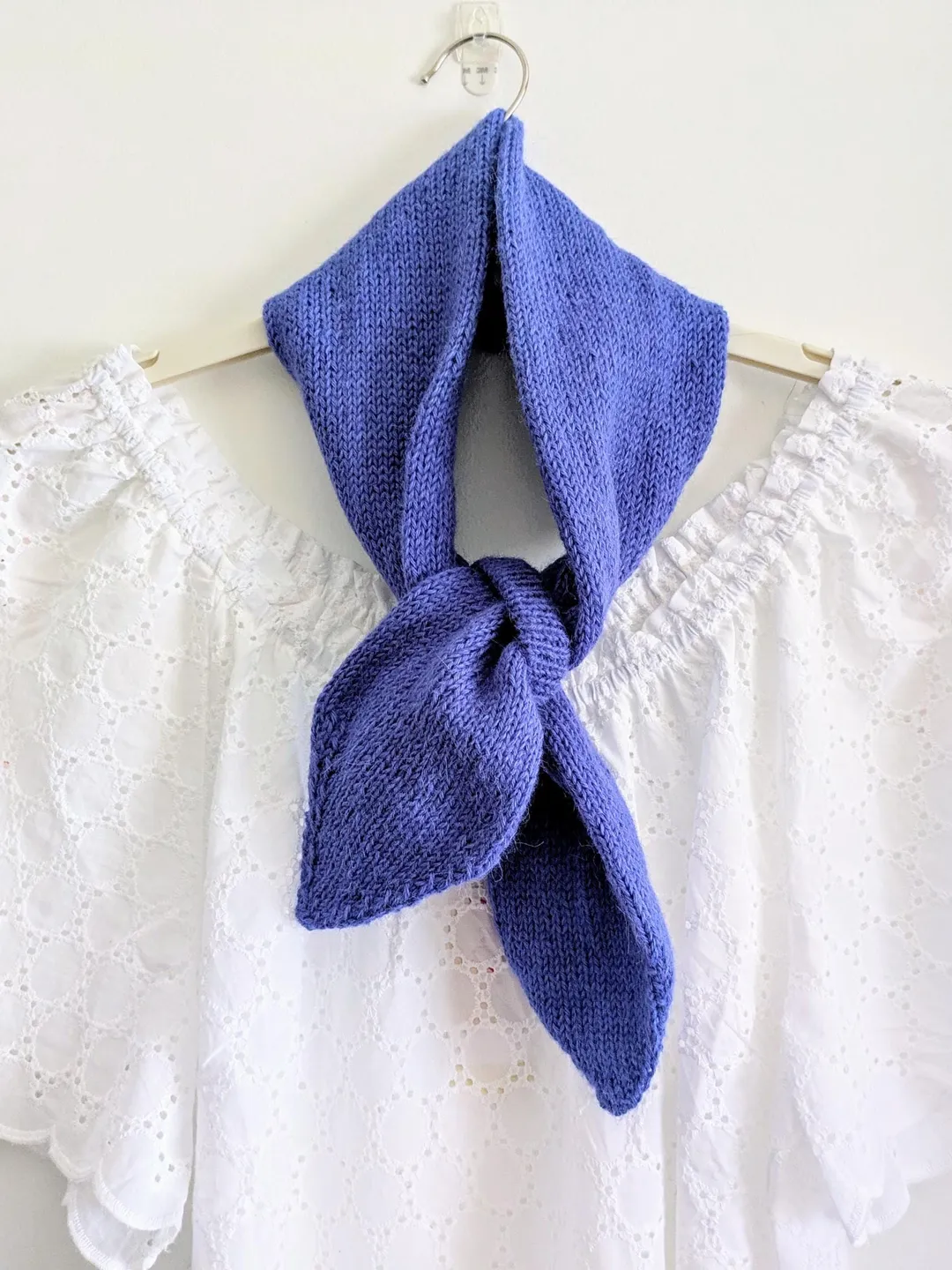Hand Knit Alpaca Ascot Scarf: Vintage Style Cravat