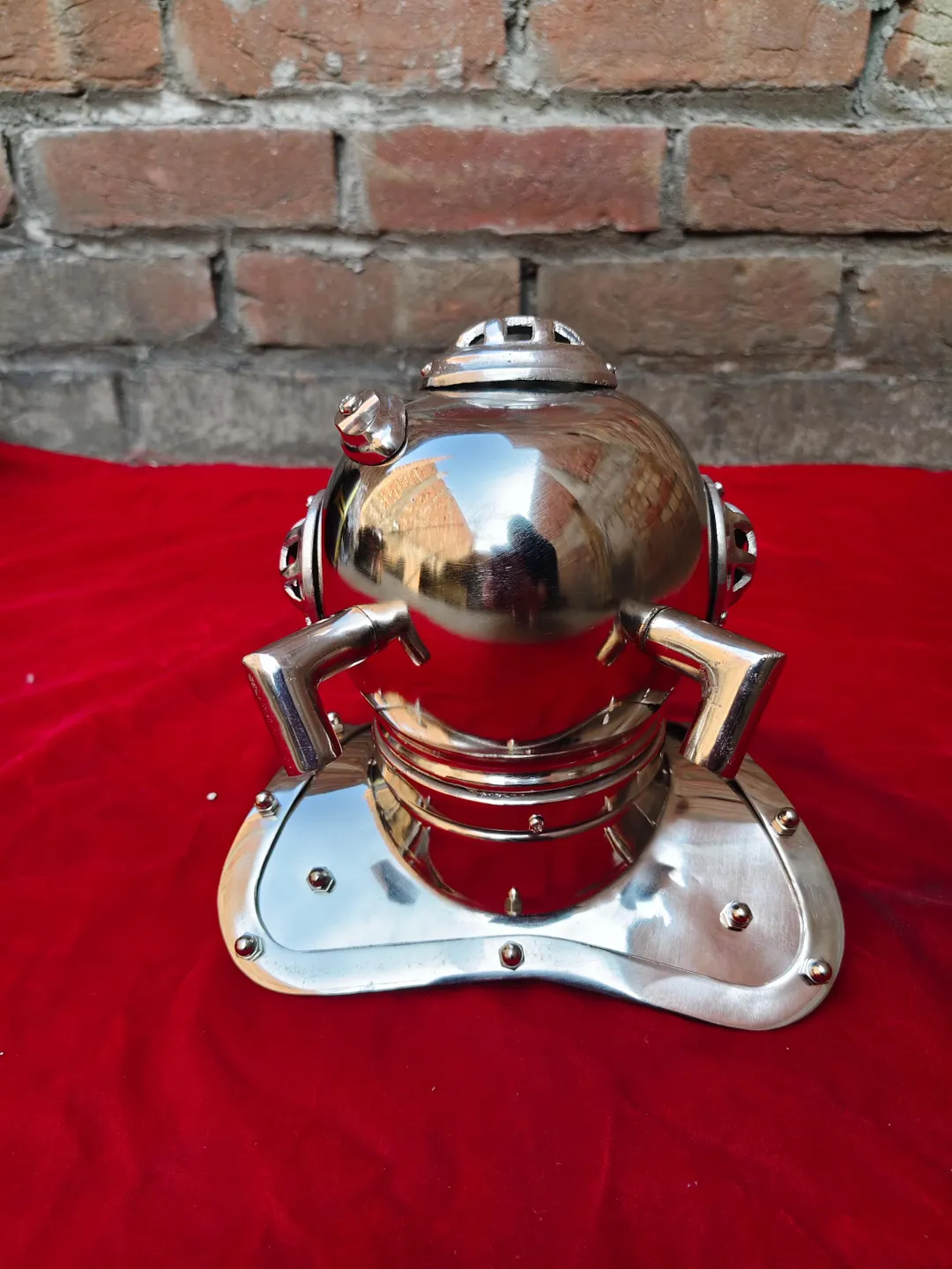 Vintage-Style Miniature Diving Helmet | Nautical Décor | Solid
