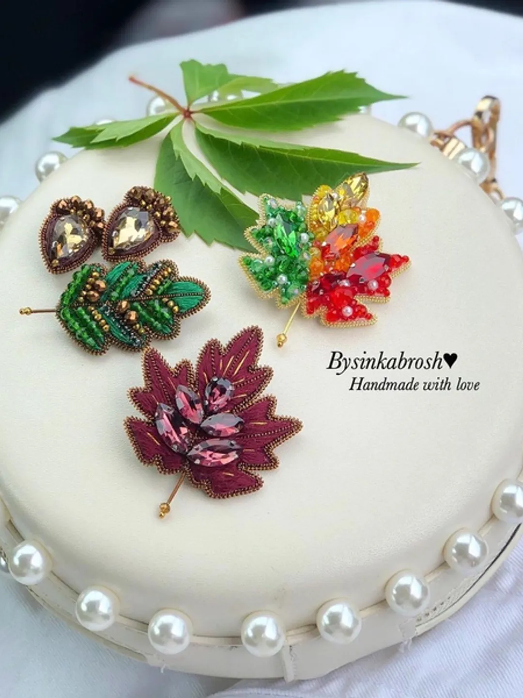 Claple leaf brooch/handmade brooch/handmade jewelry/flower brooch/Claple leaf jewelry/oak leaf brooch/acorn brooch