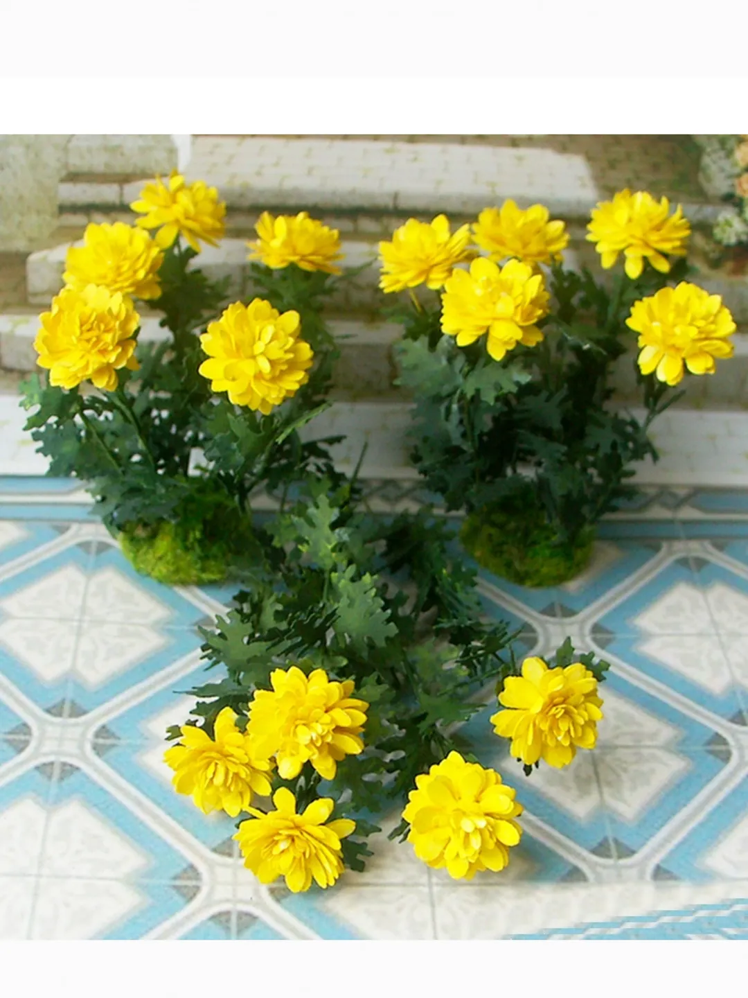 Flowers for the doll house.1:12 scale.