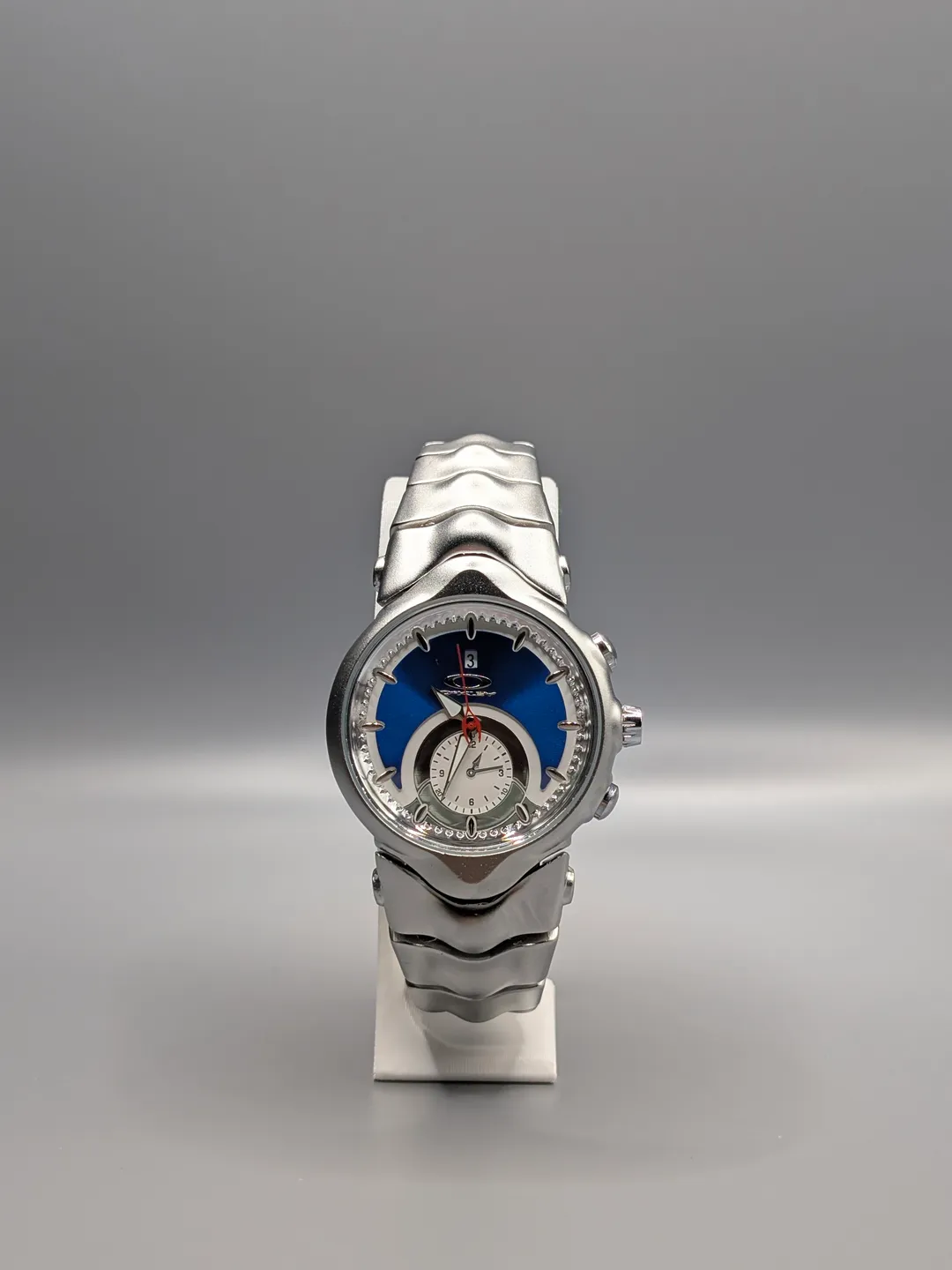 Oakley Judge Vintage Inspired Wristwatch – Classic Style