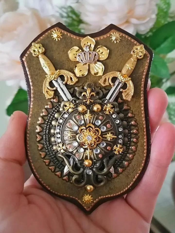 Coat of arms. Puppet miniature for the collection.1:12 scale.