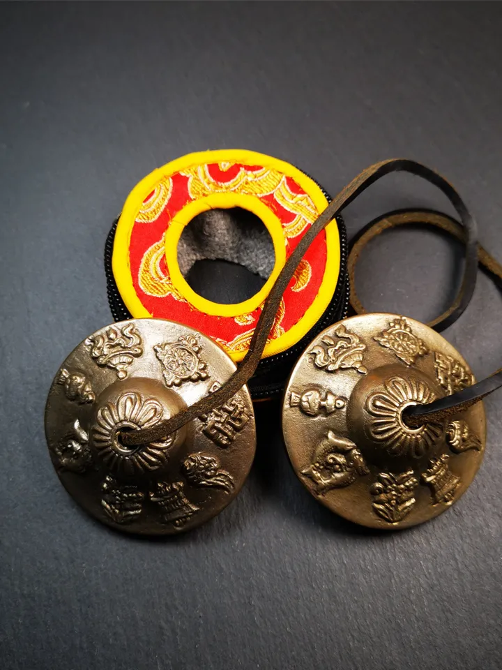 Gandhanra 6.5cm Tibetan Cymbals,Tingsha Bell,Buddhism Ritual Implement,Handmade in Nepal,Astamangal Pattern