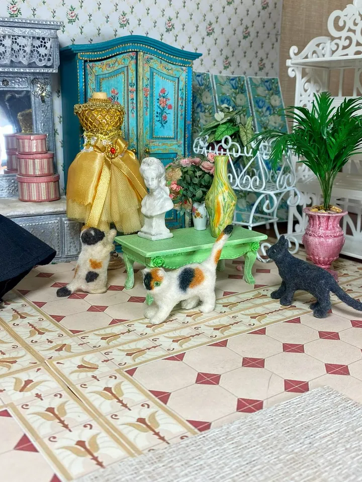 Cat for a dollhouse. Animal for a doll. Miniature cat. 1:12. Handmade.