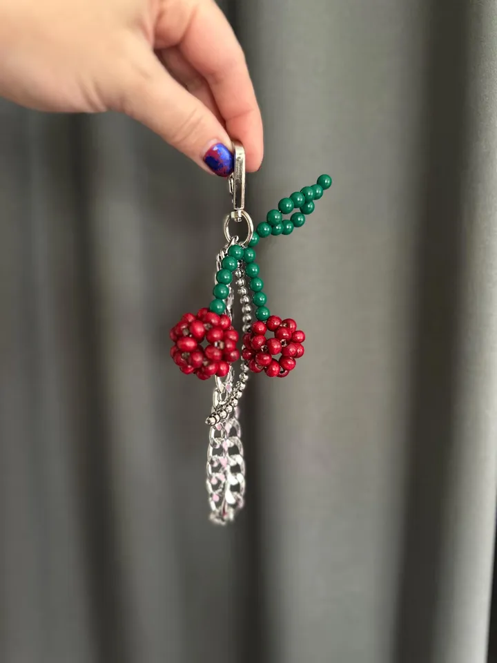 Beaded Cherry Keychain with Metal Chain – Stylish Bag or Key Accessory