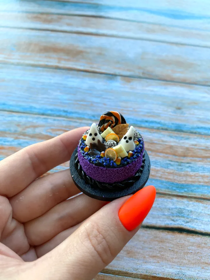 Miniature Halloween Cake with Polymer Clay for Dollhouse Souvenir