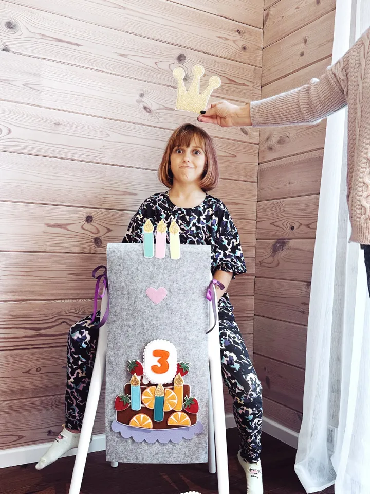 chair cover birthday.birthday cake
