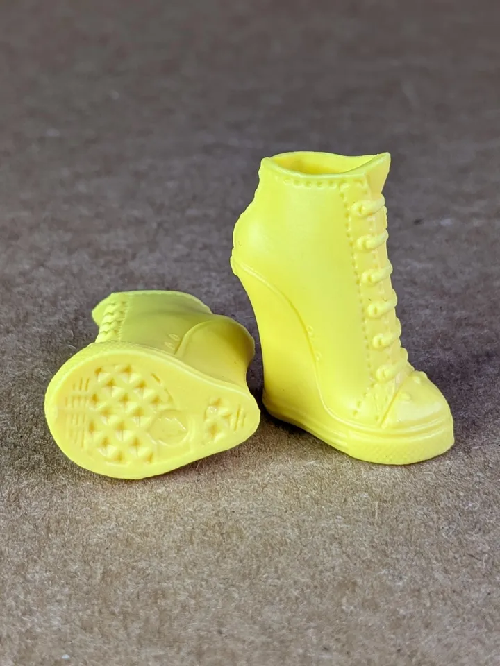 Yellow wedge heel boots for 11 inch female dolls (MH g1, g2 or EAH)