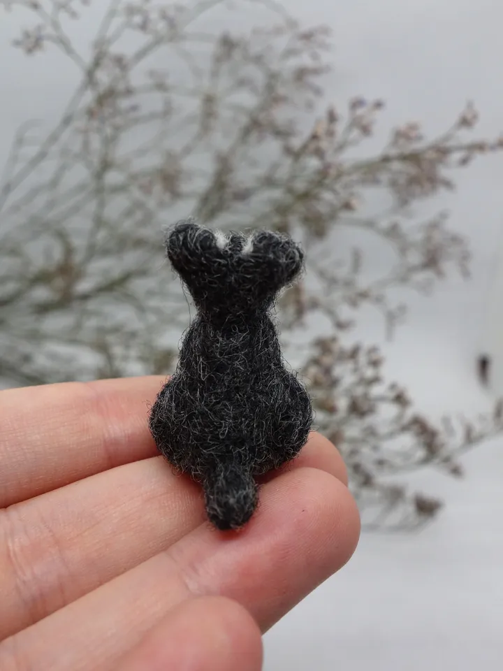 Tiny needle felted gray schnauzer, miniature felted pet, dog portrait, made to order