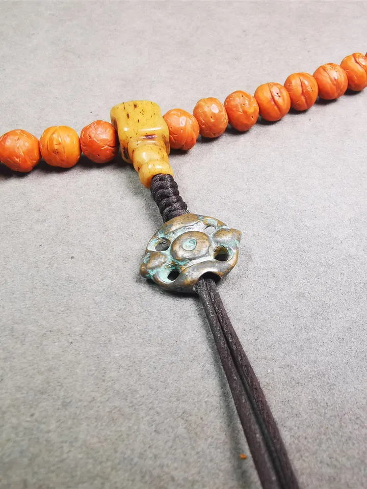 Gandhanra Old Tibetan Amulet,Vajra Pendant for Mala,Bag Hanging,Prayer Bead Accessories,0.67" × 0.55"