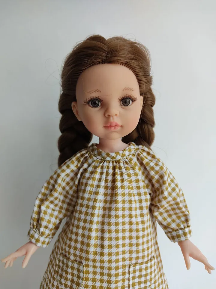 PDF sewing pattern for Paola Reina dolls.