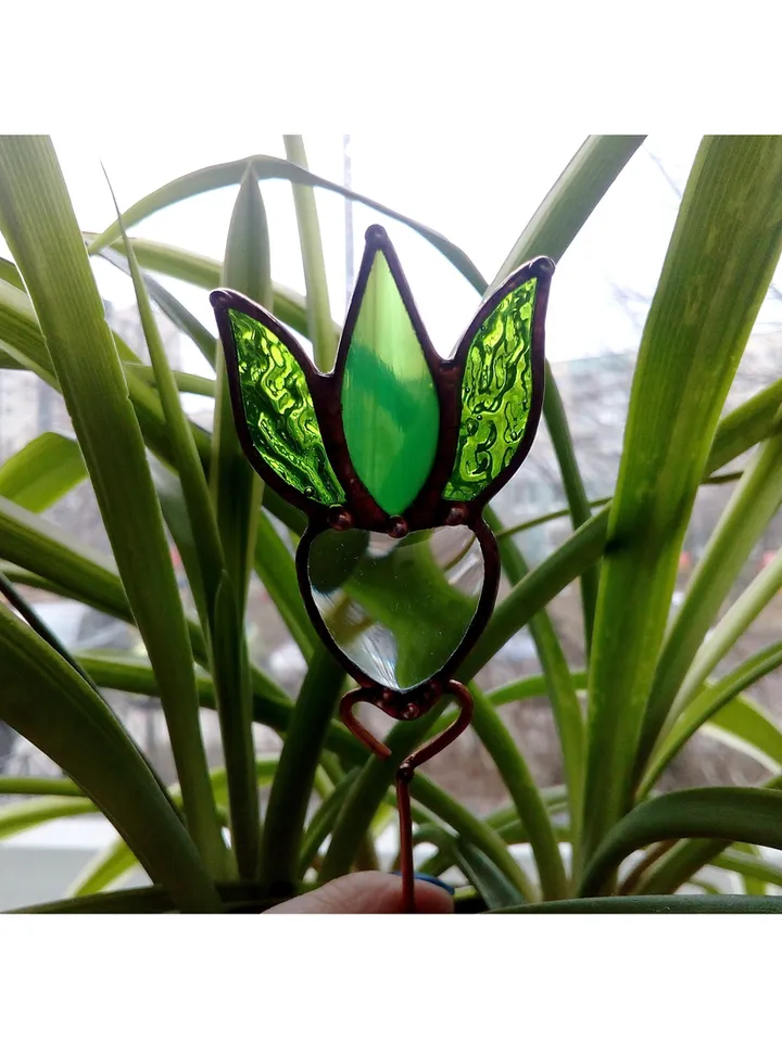 Garden art, Glass flower, lotus, lilie suncatcher, nature Stained glass, Green flower, flower pot pole