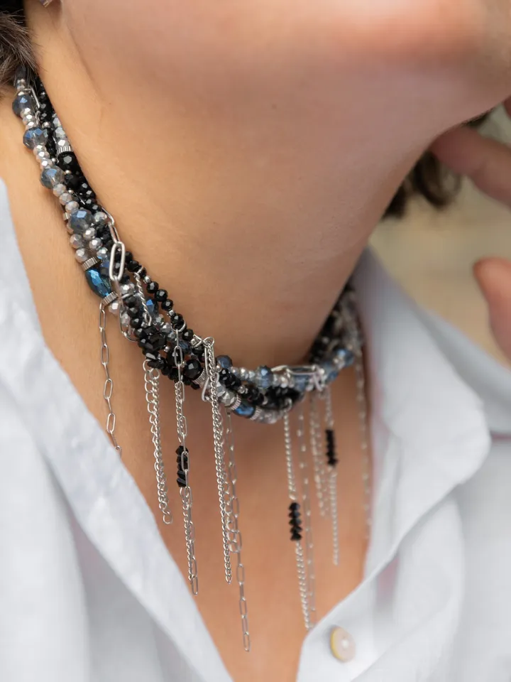 Colorful neclace made of glass beads and chains Silver black blue Jewelry