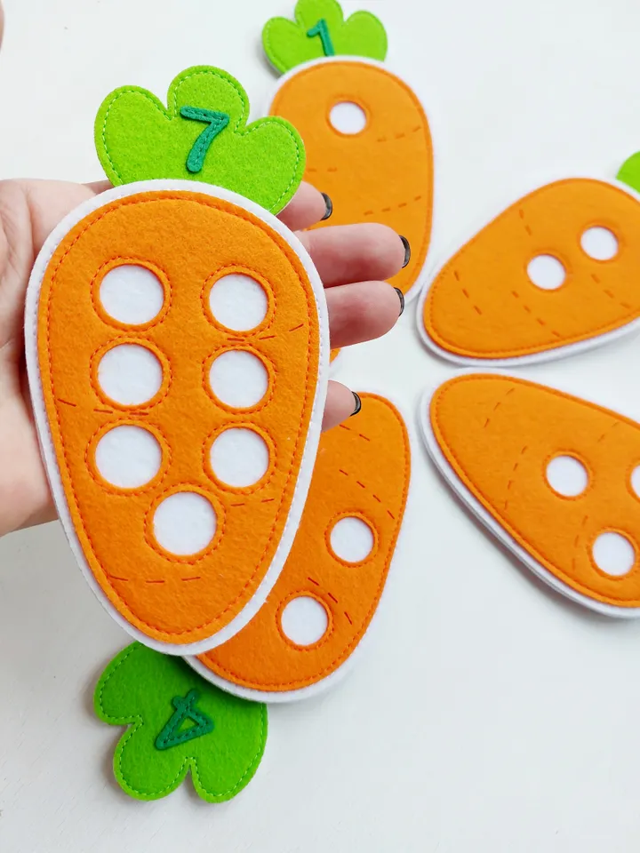 Felt didactic aid "Carrot counting"