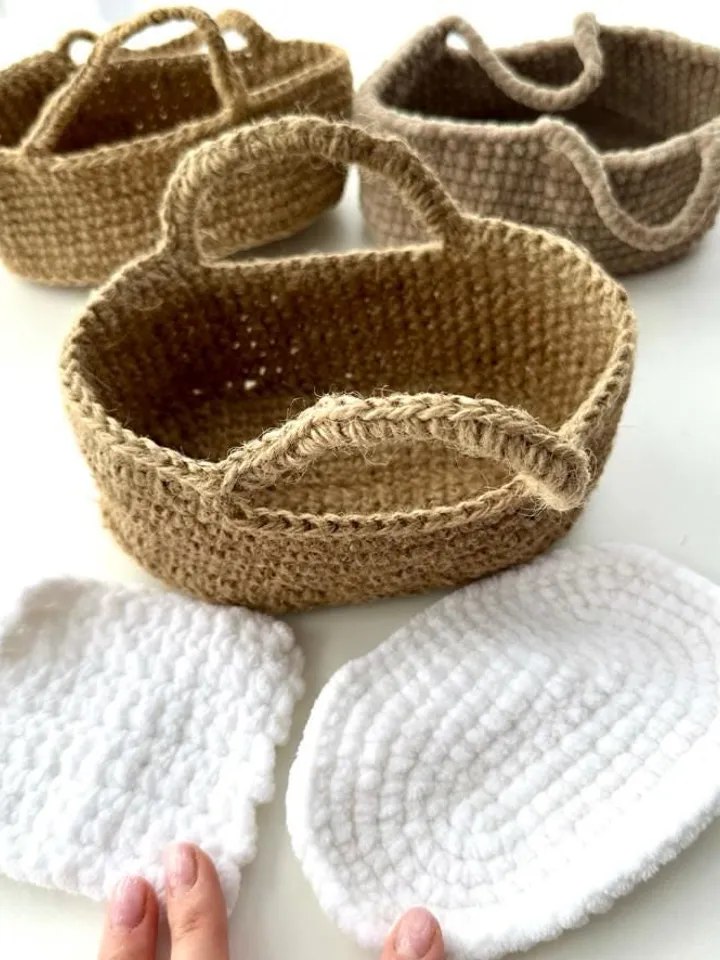 Crochet pattern Jute basket for toys - pattern baby carrier - jude cradle - English Pdf tutorial