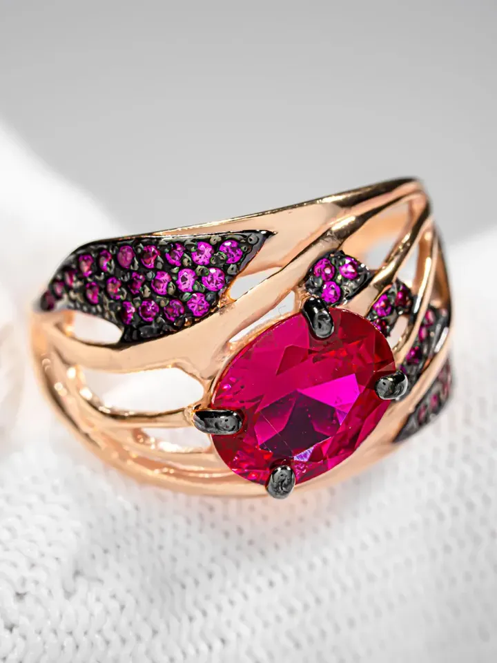 Ring Silver gold plated 925 assay value with corundum and ruby