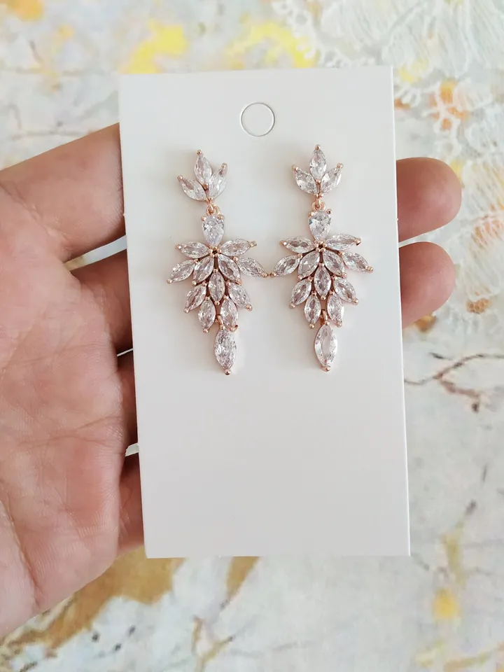 Swarovski Crystal Wedding Earrings Chandelier Bridal Earrings Crystal Bridal Earrings Vintage Earrings Dangle Earrings Luxury Drop Earrings