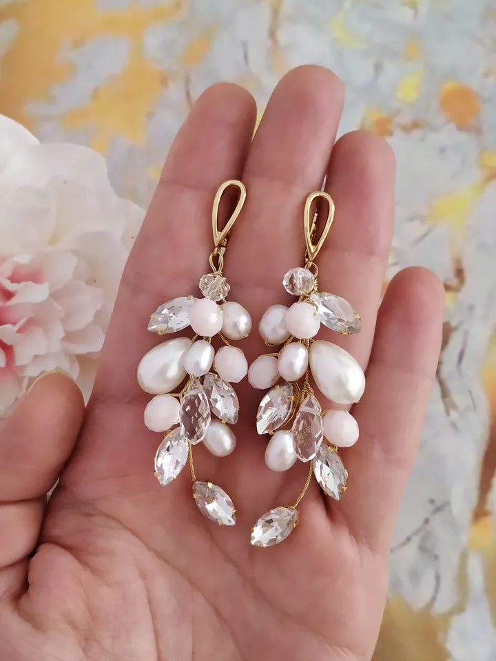 Freshwater pearl Bridal Earrings Boho wedding earrings Boho bridal earrings Gold Bridal earrings Chandelier Statement Long Wedding Earrings