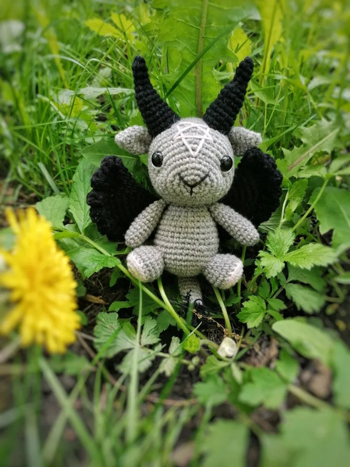 PDF CROCHET PATTERN Baphomet, occult toy, cute little goat, baby baphomet , baphomet amigurumi, cute baphomet, crochet baphomet, tutorial