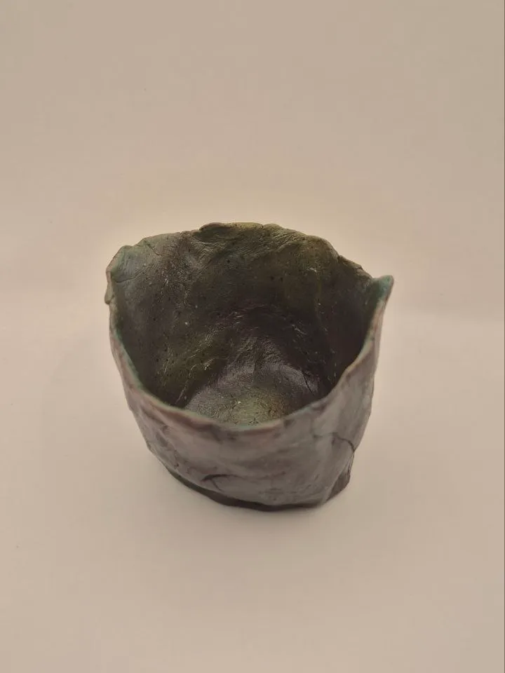 Torn Pot