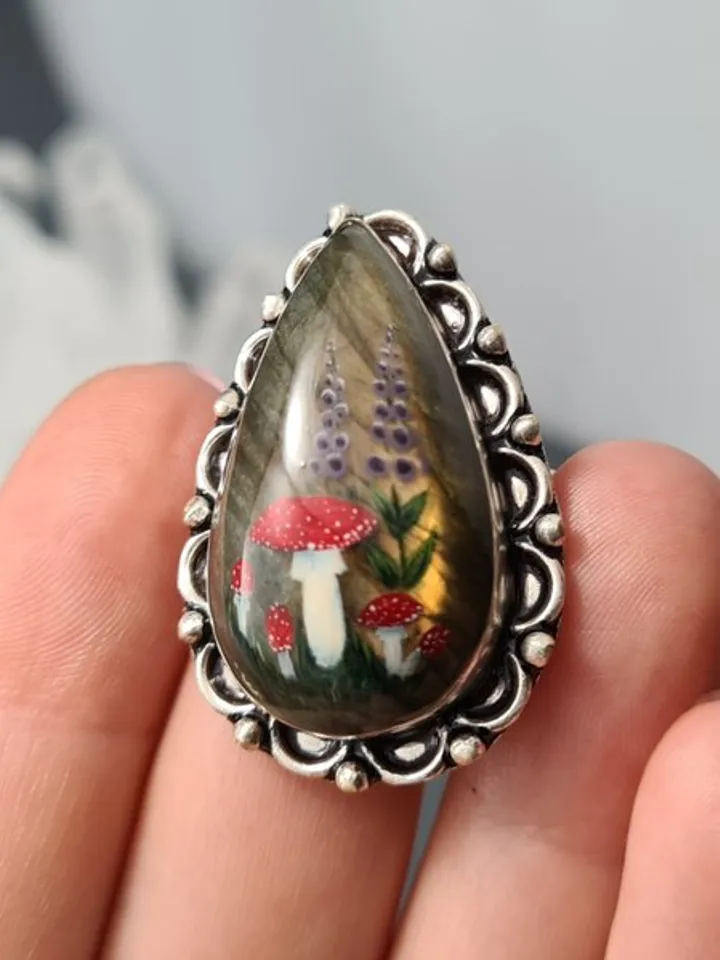Labradorite ring Stone painting fly agaric Aaa large labradorite ring 飛木耳環