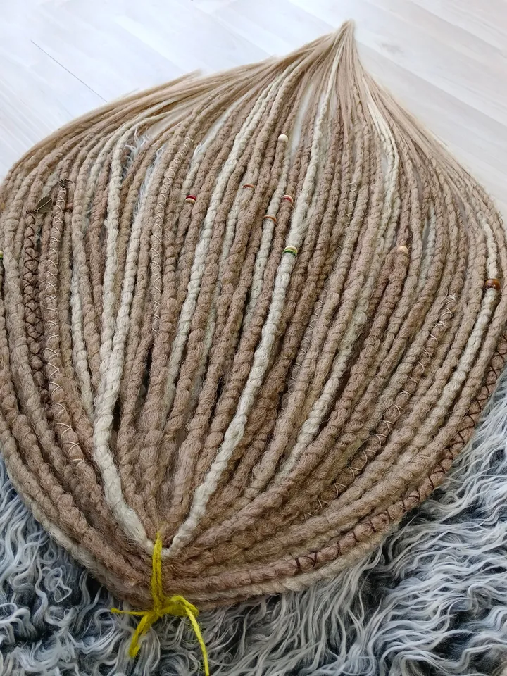 Honey blonde mix Synthetic Dreadlock extensions  Double or Single Ended dreads Natural look boho hairstyle Fake dreads Faux locs