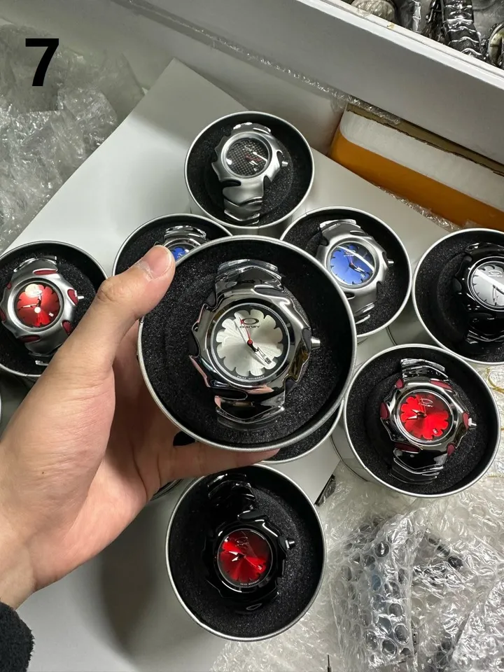 Oakley Blade Y2K vintage watch - 11 unique colors! Retro style, iconic design, rare models