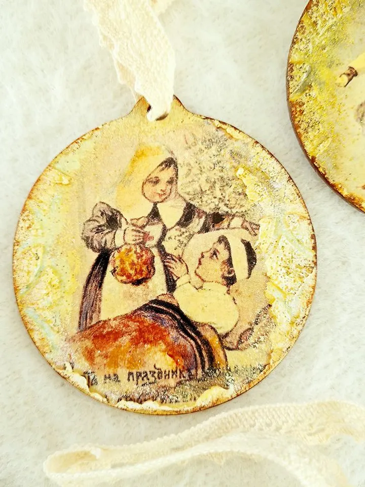 Set of 6 Christmas ornament Small wood slice ornament Handmade tree decoration