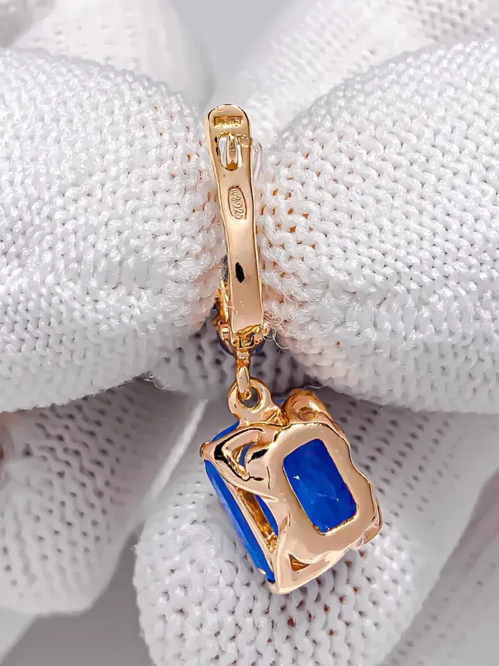 Earrings jewelry Silver gold plated 925 assay value with agate and blue cubic zirconia