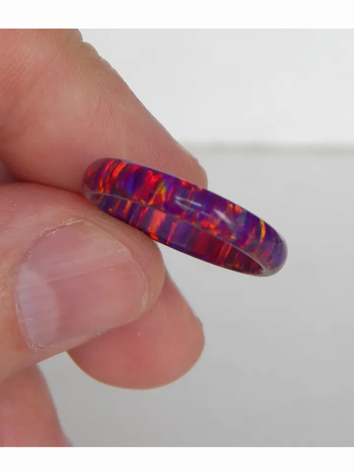 Very beautiful ring of opal. Solid opal ring. Synthetic opal ring.