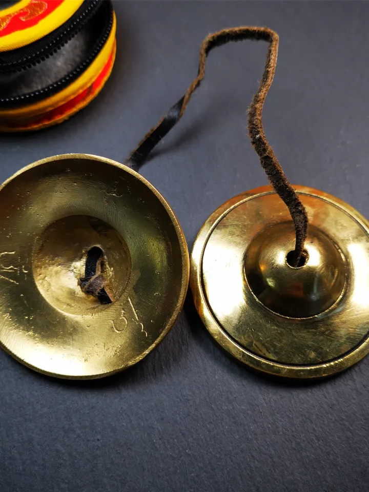 Gandhanra Customized Engrave Tibetan Cymbals, 6.5cm Tingsha Bell,Buddhism Ritual Implement,Handmade in Nepal,Shiny Color