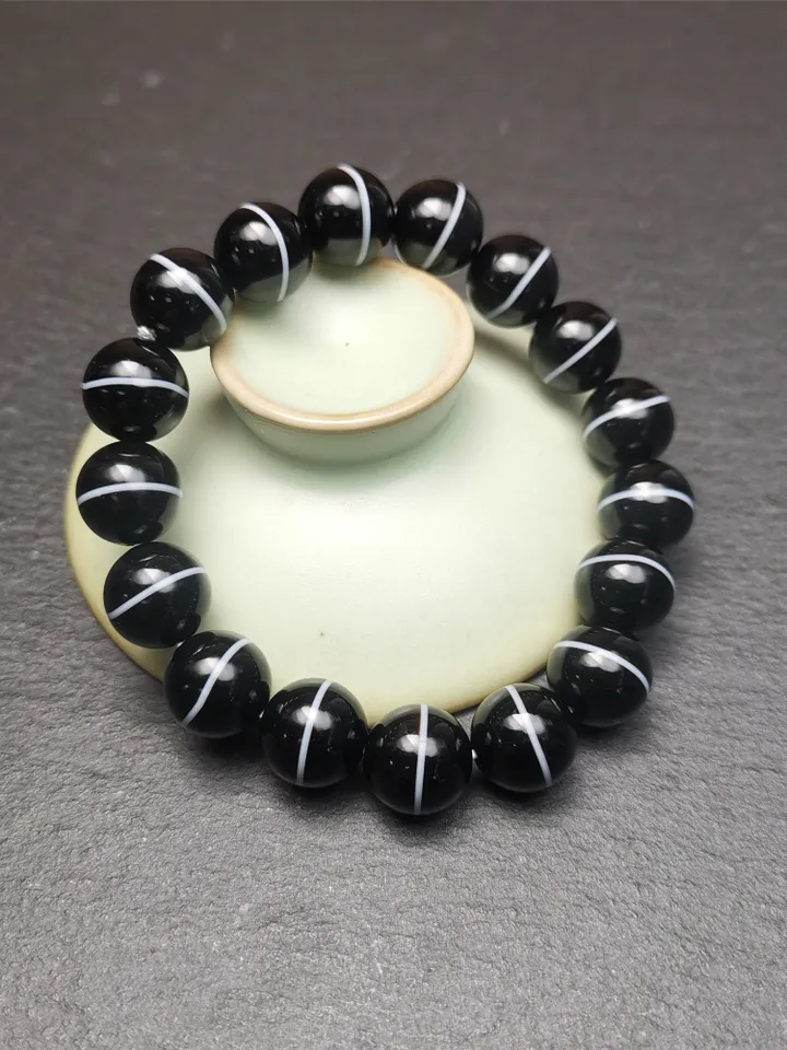 Gandhanra Vintage Tibetan Wrist Mala,Authentic Black Agate Medicine Buddha Bhaisajyaguru Prayer Beads Bracelet for Meditation,0.4&quot; - 0.63&quot;