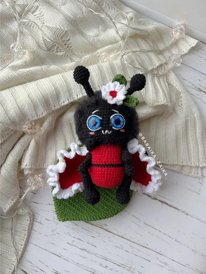 PDF Crochet Little Ladybug Pattern, Amigurumi Ladybug Pattern, Crochet Insect, Crochet Bug Doll Crochet Pattern, Amigurumi cute bug, Leaf