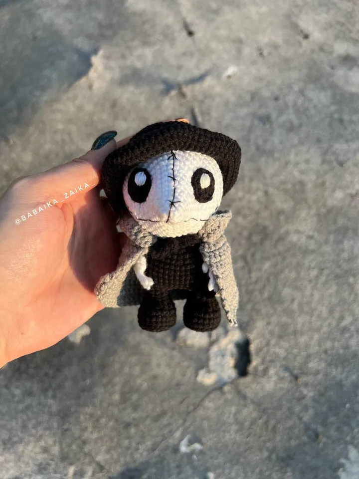 PDF Crochet Plague Doctor Pattern, Amigurumi Halloween Ornament, Crochet Creepy Doll Pattern, Amigurumi Cute Monster, Halloween Pandemic