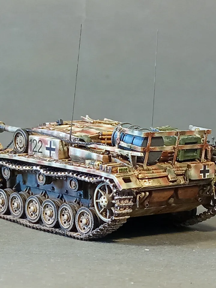 Pro Built model StuG III Ausf.E 232nd StugBrg, Kenigsberg, 1/72 scale